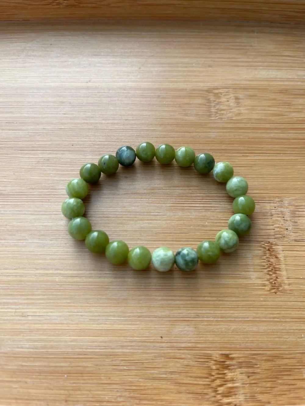 Green Jade Bead Stretch Bracelet - Unbranded made by Jayglam7 - Picture 5 of 5